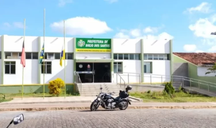 Prefeitura de Brejo dos Santos abre licitação para realizar concurso público; veja vagas