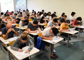 Nova Palmeira abre concurso com 100 vagas e remuneração de até R$ 4.582 na Paraíba