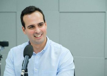 Vice-governador Lucas Ribeiro evita confirmar candidatura em 2026, mas se fortalece como possível nome na disputa