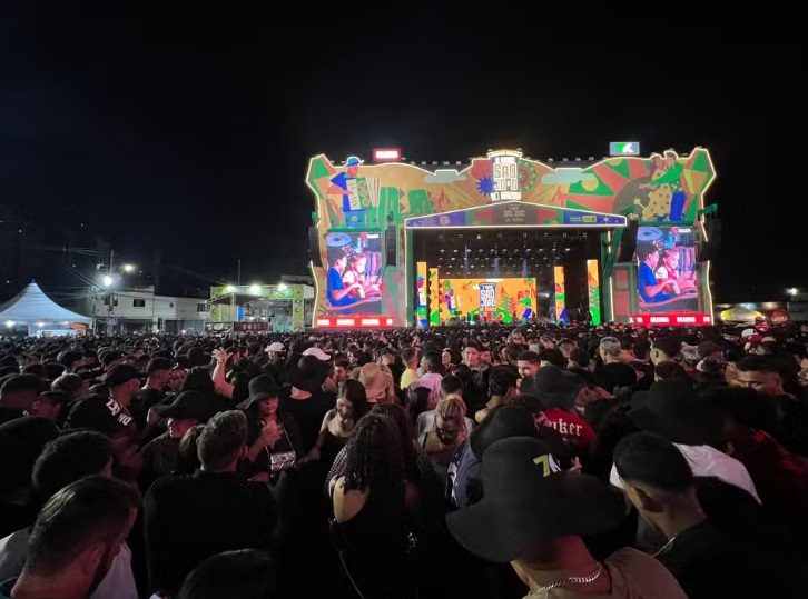 Campina Grande retoma programação no palco principal do São João com shows no Dia dos Namorados