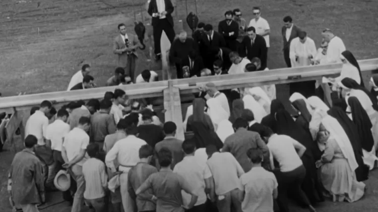 Dinossauros, fé e desejo: uma semana de estreias curtas, porém barulhentas, nos cinemas