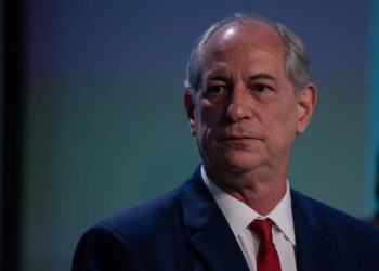 Ciro Gomes e o PSDB: reaproximação estratégica com vista a 2026