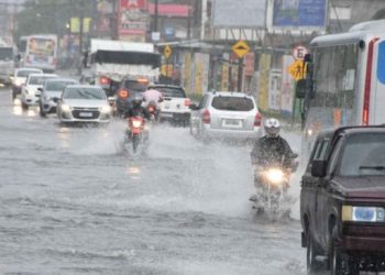 Chuvas fortes de até 50 milímetros devem atingir João Pessoa e região nesta terça