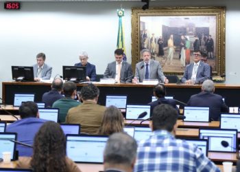 Aprovada isenção de IR para quem ganha até R$ 5 mil a partir de 2026