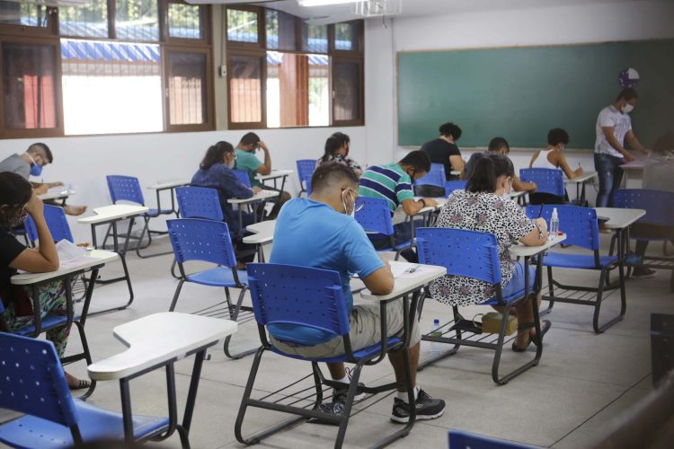 Concurso da Educação da Paraíba acontece neste domingo com mais de 70 mil candidatos