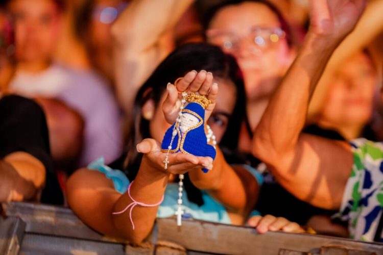 Festa das Neves tem noite de fé e música no Centro de João Pessoa