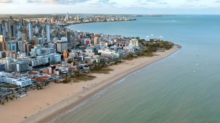 Termômetros oficiais em João Pessoa: estão mesmo medindo o que sentimos?