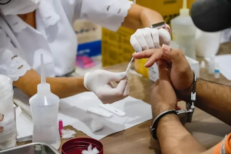 João Pessoa amplia testagens e vacinações contra hepatites durante o Julho Amarelo