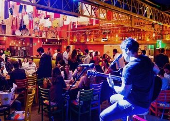 Justiça mantém lei que obriga repasse total do couvert artístico a músicos na Paraíba