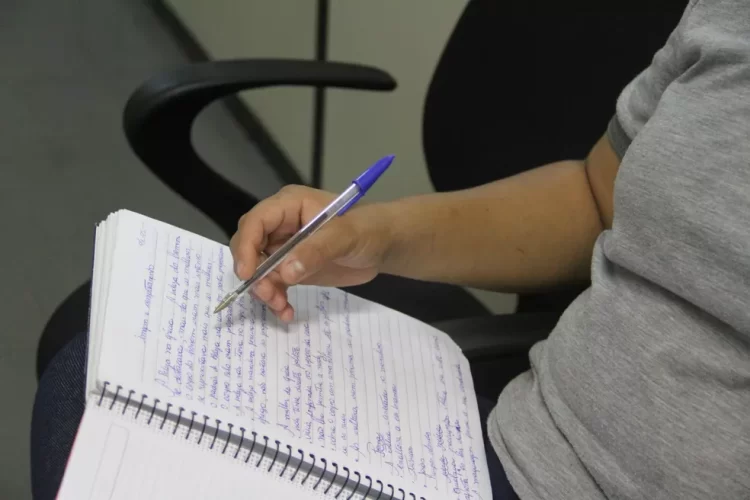 Nova lei cria programa de apoio financeiro para estudantes universitários na Paraíba