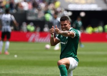 Botafogo perde, cai fora e, de brinde, se livra do Paiva: a derrota que parece vitória