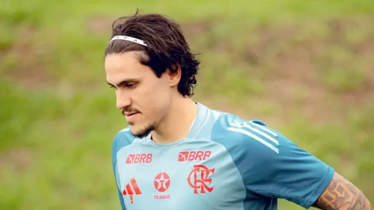 Pedro fica de fora do clássico: insatisfação em alta no Ninho do Urubu