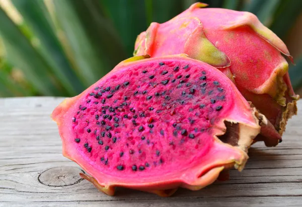 Pitaya: a fruta-dragão que cuida do seu corpo por dentro e por fora