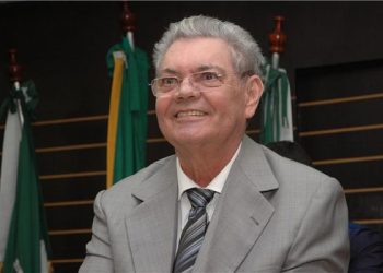 Poeta Ronaldo Cunha Lima ganha homenagem no cinema com curta “Habeas Pinho”