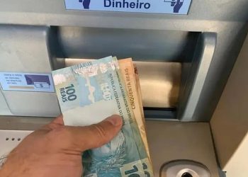 Servidores da Paraíba recebem salários de julho a partir desta quinta-feira