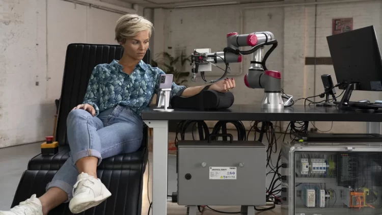 Robôs, tatuagens e bisturis: a IA está com a caneta na mão