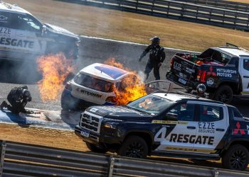 Após susto na pista, Bia Martins segue na disputa da 4ª etapa da Turismo Nacional