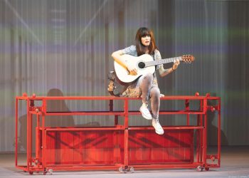 Rita Lee, a ovelha negra do Brasil ganha os palcos novamente