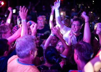 Assustado de Ruth Avelino faz 24 anos com festa especial no Ginásio do Clube Cabo