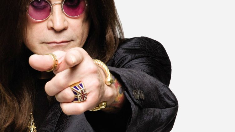 Ozzy Osbourne faz despedida dos palcos com show beneficente