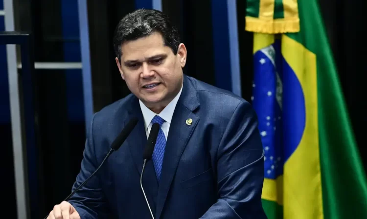Alcolumbre barra impeachment de ministro do STF e encerra expectativa da oposição