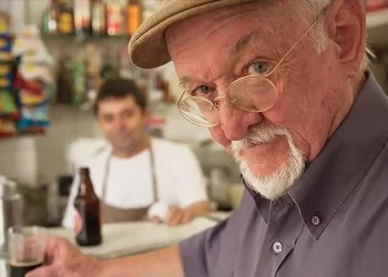 Morre Jaguar, ícone do cartum brasileiro e fundador do Pasquim, aos 93 anos