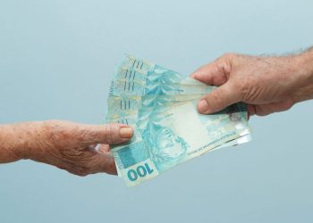 Auxílio Gás volta a ser pago com novo valor no Bolsa Família a partir de agosto