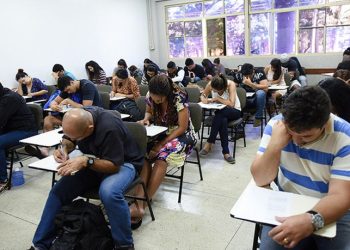 Cidade da Paraíba abre concurso com quase 100 vagas e salários de R$ 4 mil