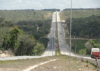 Governo busca estudos para levar internet a rodovias federais