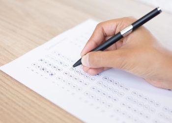 IFPE abre concurso com 77 vagas para técnicos-administrativos e salários que podem chegar a R$ 4,9 mil