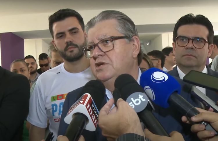 João Azevêdo indica que PSB deve disputar posto de vice na chapa de Lucas Ribeiro