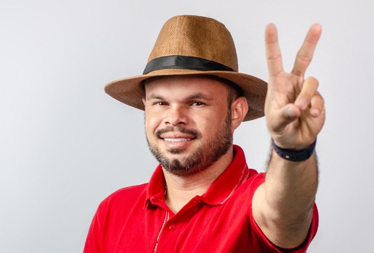 Justiça Eleitoral anula cassação e mantém mandato de prefeito no Sertão da Paraíba