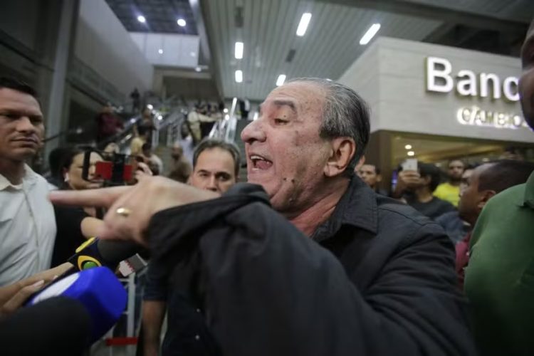 Silas Malafaia reivindica direitos autorais de vídeos com áudios divulgados pela PF