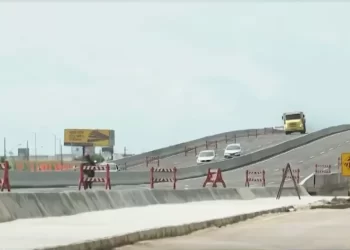 Obra do viaduto provoca interdições na BR-230 em Cabedelo até o fim da semana