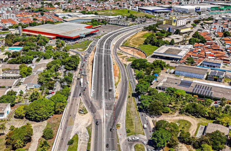 Obras no Viaduto Luciano Agra geram congestionamentos em João Pessoa e etapa deve durar 90 dias
