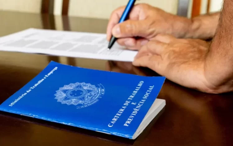 Mercado de trabalho da Paraíba fecha julho em alta com 2.247 novas vagas