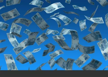 Brasil dos privilégios: deputados e juízes recebem até 22 vezes mais que o cidadão comum