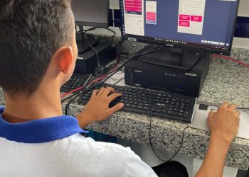 Estudante da rede pública na Paraíba cria plataforma com inteligência artificial para ensinar educação fiscal