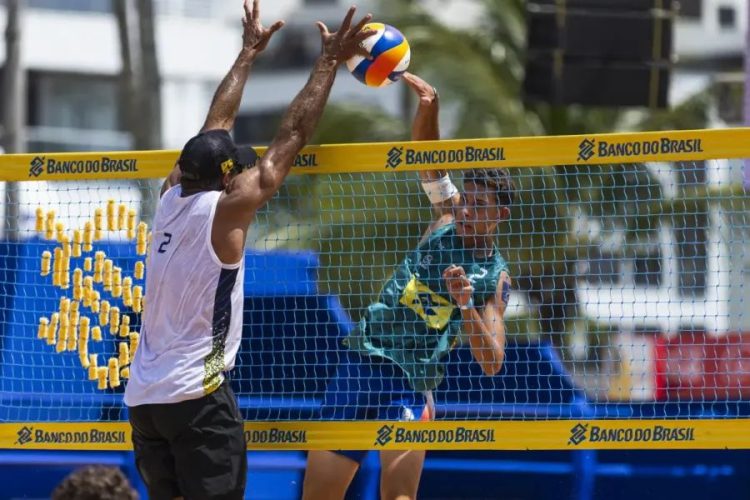 Circuito Brasileiro de Vôlei de Praia reúne atletas em João Pessoa