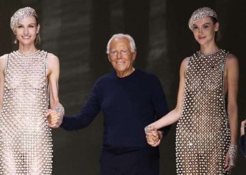 Giorgio Armani morre aos 91 anos, deixando legado de elegância e influência global