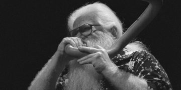 Quando o mundo virou nota: Hermeto Pascoal e a alquimia do som