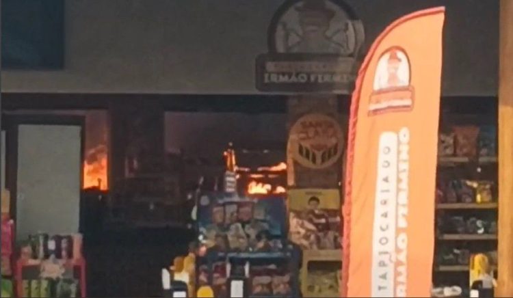 Incêndio destrói tapiocaria tradicional no distrito do Cajá, na Paraíba