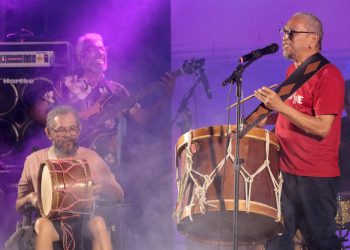 Jaguaribe Carne de volta: o retorno triunfal com “Isabel, Sete Cirandas Negras e Um Apito”