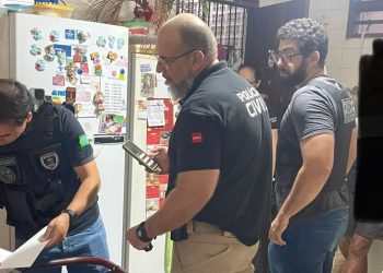 Jardineiro é investigado por armazenamento de imagens de abuso sexual infantil, em João Pessoa