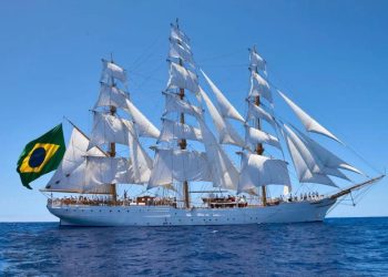 Navio Cisne Branco atraca no Porto de Cabedelo e terá visitação gratuita