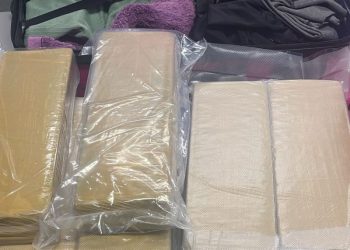 PF prende mulher no Aeroporto Castro Pinto com 10 quilos de maconha em bagagem