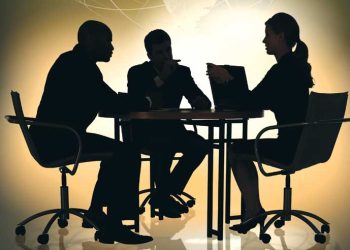 Cinco frases que afundam negócios antes de zarparem