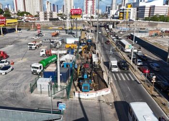 Trânsito será interditado em trecho da Avenida Tancredo Neves para obras da Cagepa