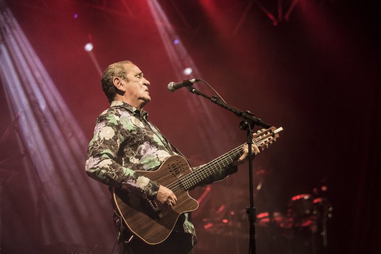 Zé Ramalho reaparece em São Paulo com tour que mistura hits e lendas do Paêbirú