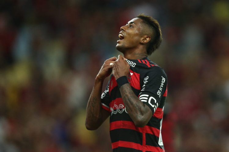 STJD aplica suspensão a Bruno Henrique por manipulação em jogo contra o Santos